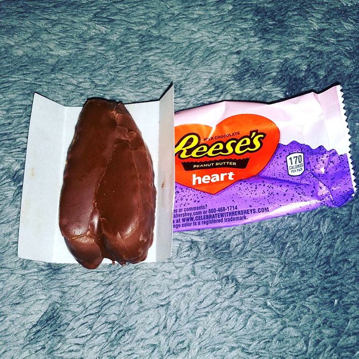 Funny Valentine's Day Epic Fail: reese's heart