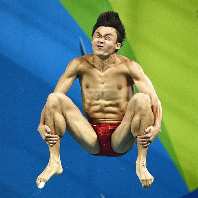 Olympic diver funny face