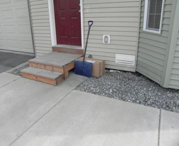 TOP Funny Delivery Drivers Fails Hide Package Behind Shovel