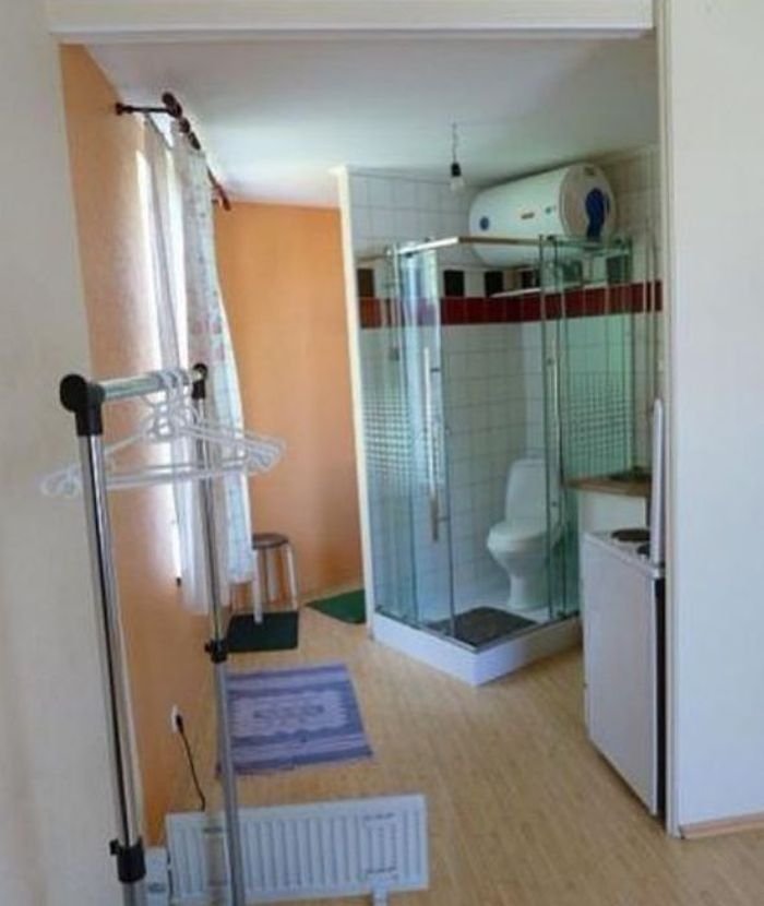 Bad real estate listing photos toilet in shower