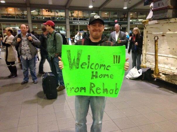 Hilarious Airport Signs Welcome Home from rehab