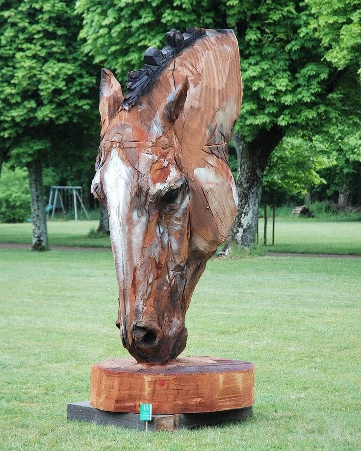 Impressive Wood Carving horse head sculpture