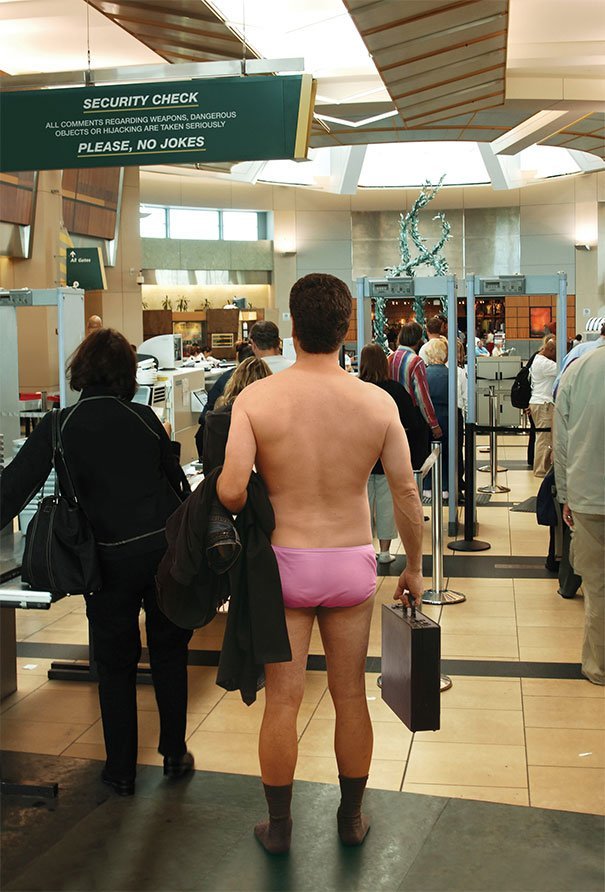 juokingi oro uosto žmonės