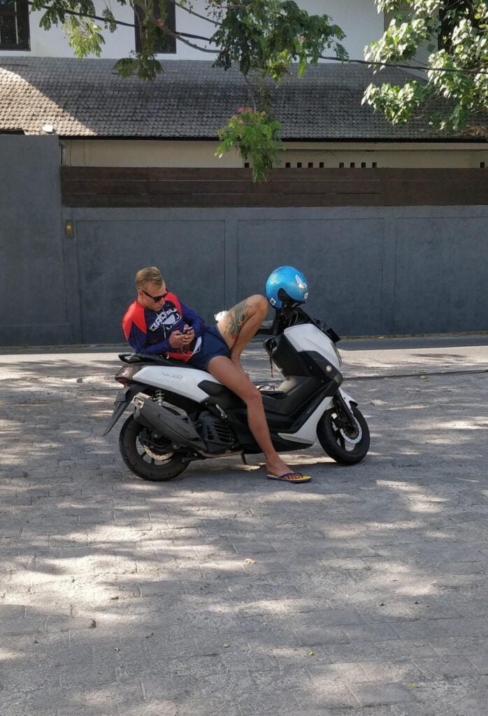 tricky photo funny optical illusion two people on a motorcycle