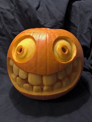 creative DIY Jack-o'-lantern idea hilarious silly face