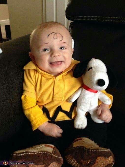 creative baby DIY child Halloween costume idea charlie brown and snoopy
