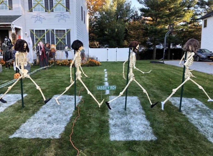 25 Funny Skeleton Halloween Decorations For Your Yard Bouncy Mustard 3467